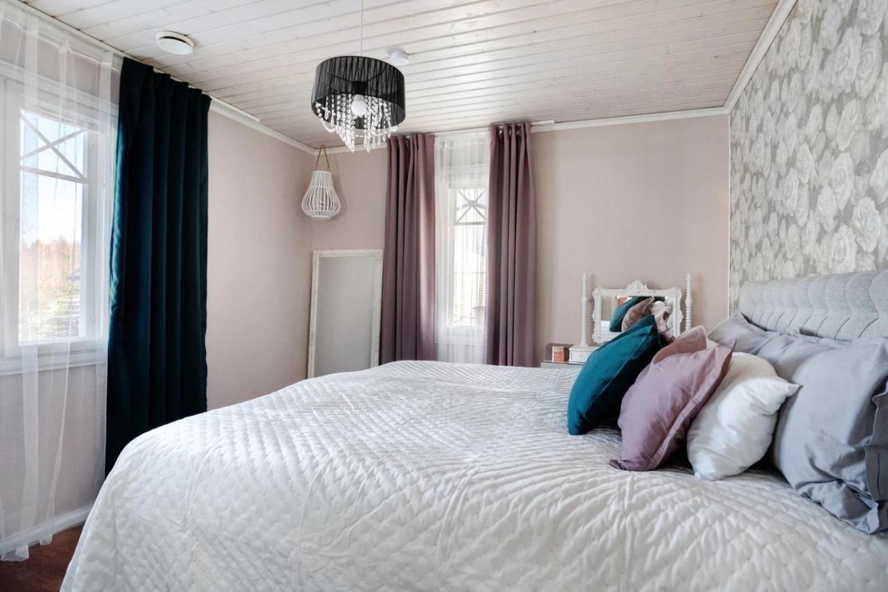 רובניימי Villa Sandra מראה חיצוני תמונה